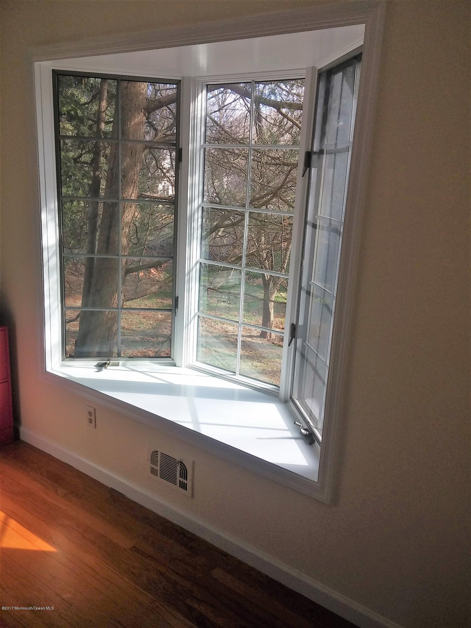 368 Bennington Road Freehold, NJ 07728 - Photo 25 of 35 bay window in den