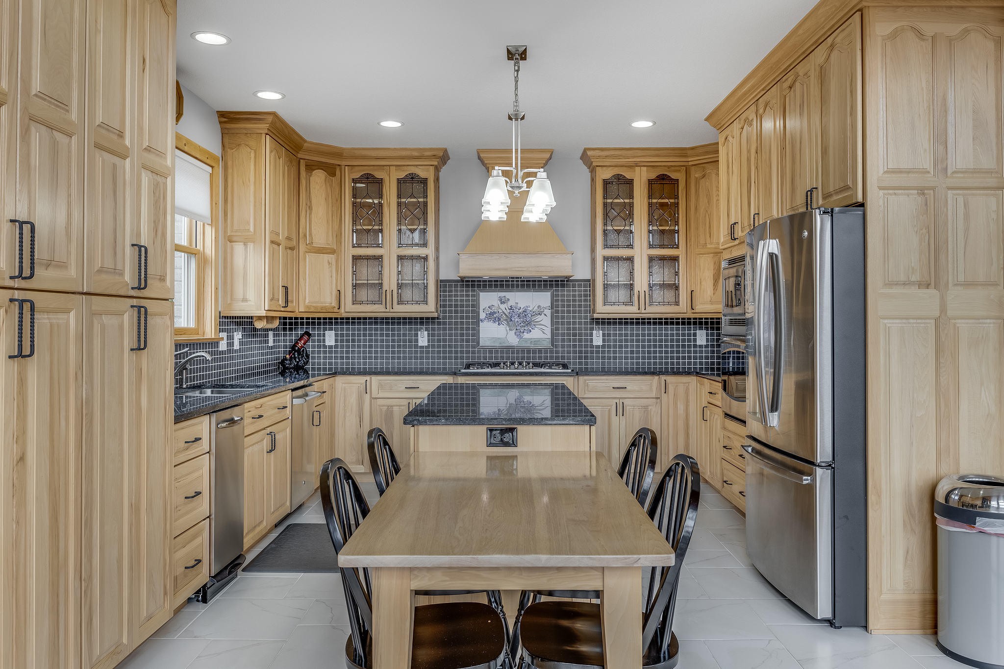 163 Kelly Ridge Road Townsend, TN 37882 - Photo 13 of 40 a kitchen with refrigerator a sink and a stove