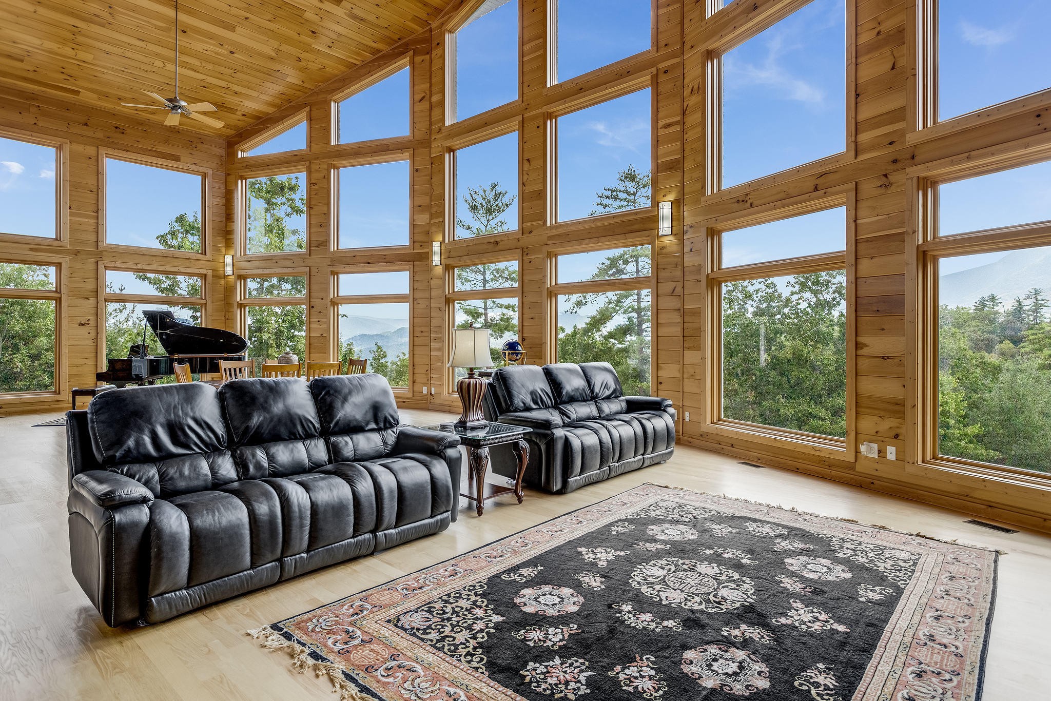 163 Kelly Ridge Road Townsend, TN 37882 - Photo 8 of 40 a living room with furniture and a large window