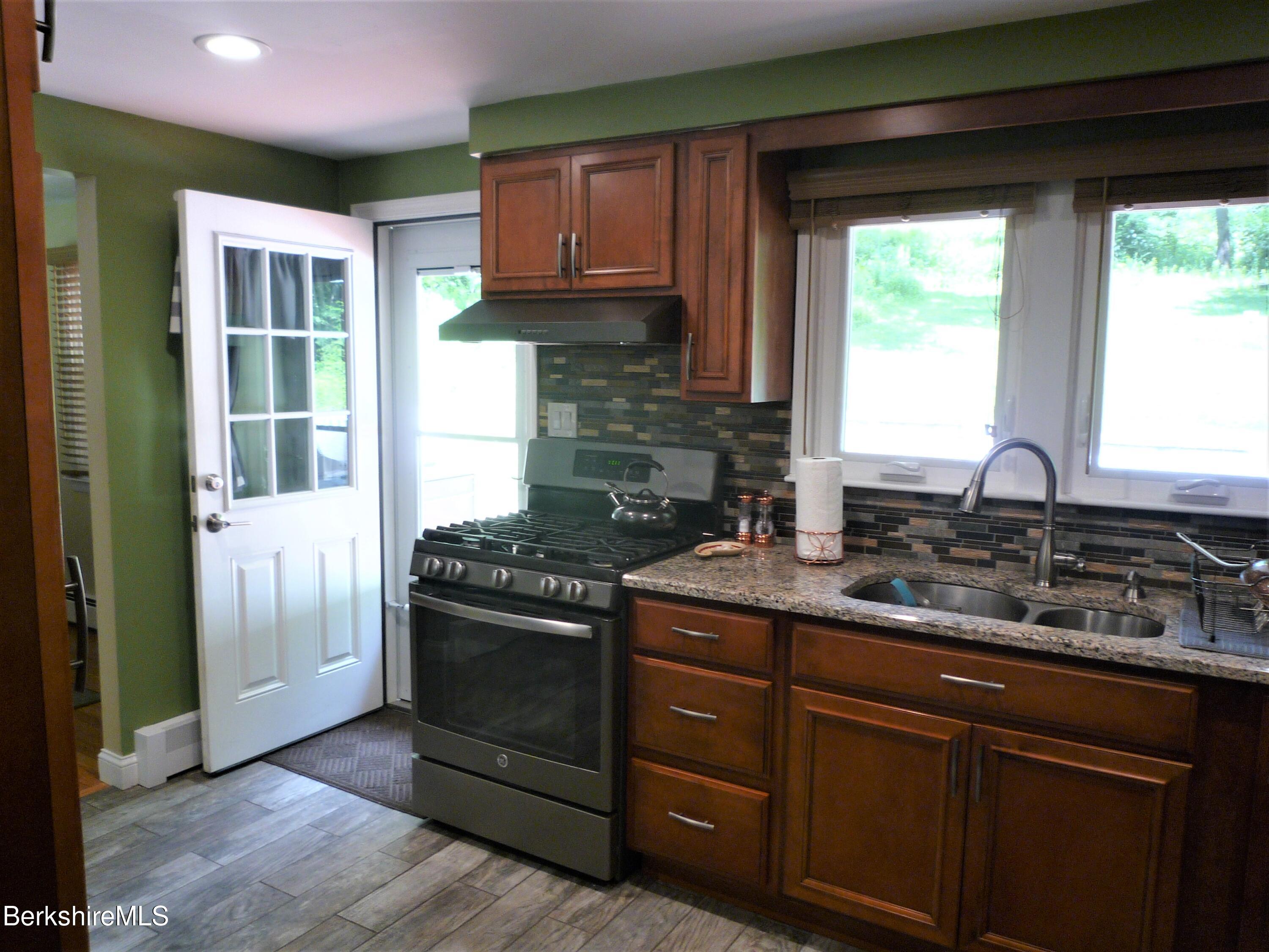 Kitchen 3-edited