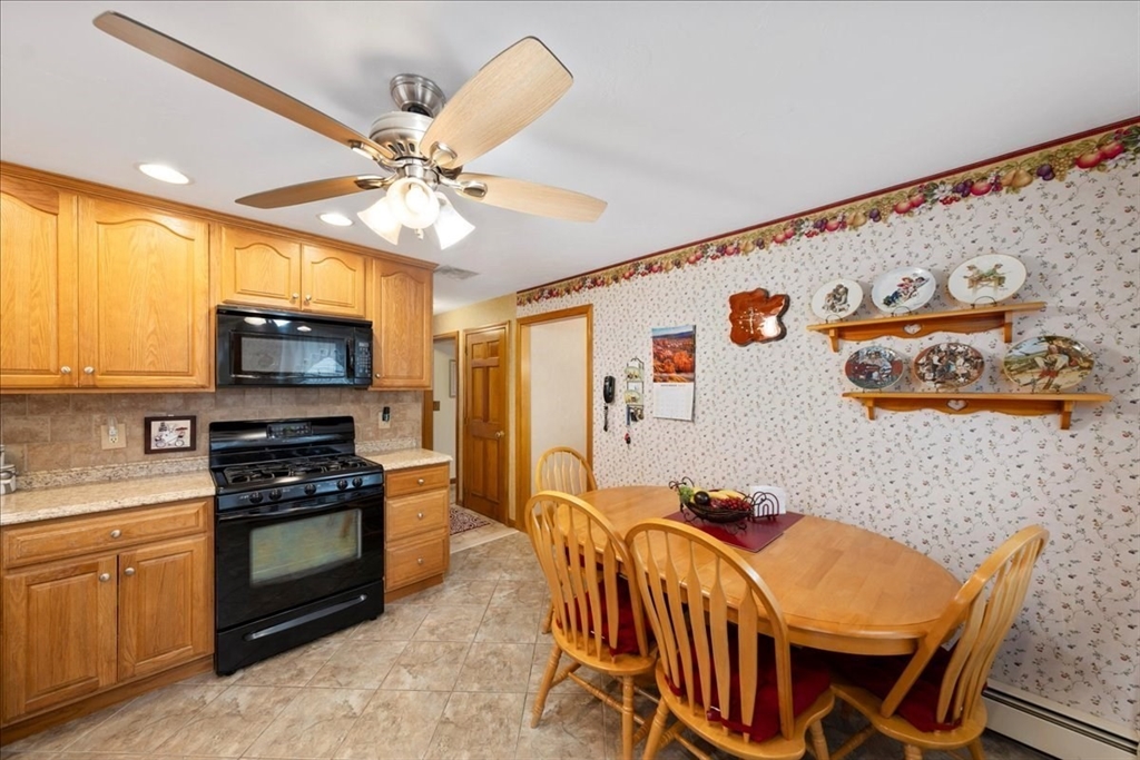 33 Green Farms Road Worcester, MA 01605 - Photo 3 of 13 Gallery Image 3