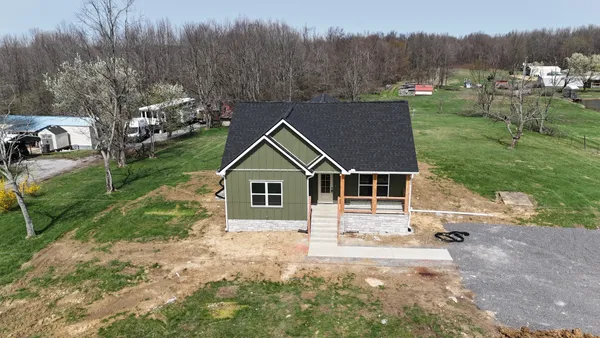 $369,900 | 181 Rock House Hollow Road, Bethpage, TN 37022