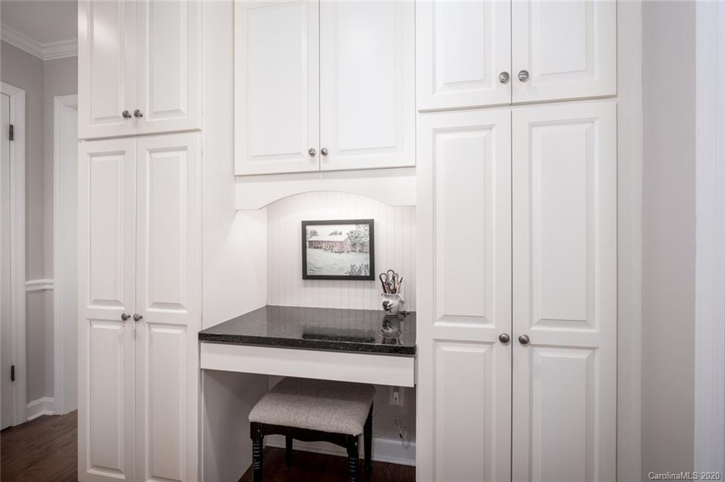 207 Pine Road Davidson, NC 28036 - Photo 11 of 48 Gallery Image 11