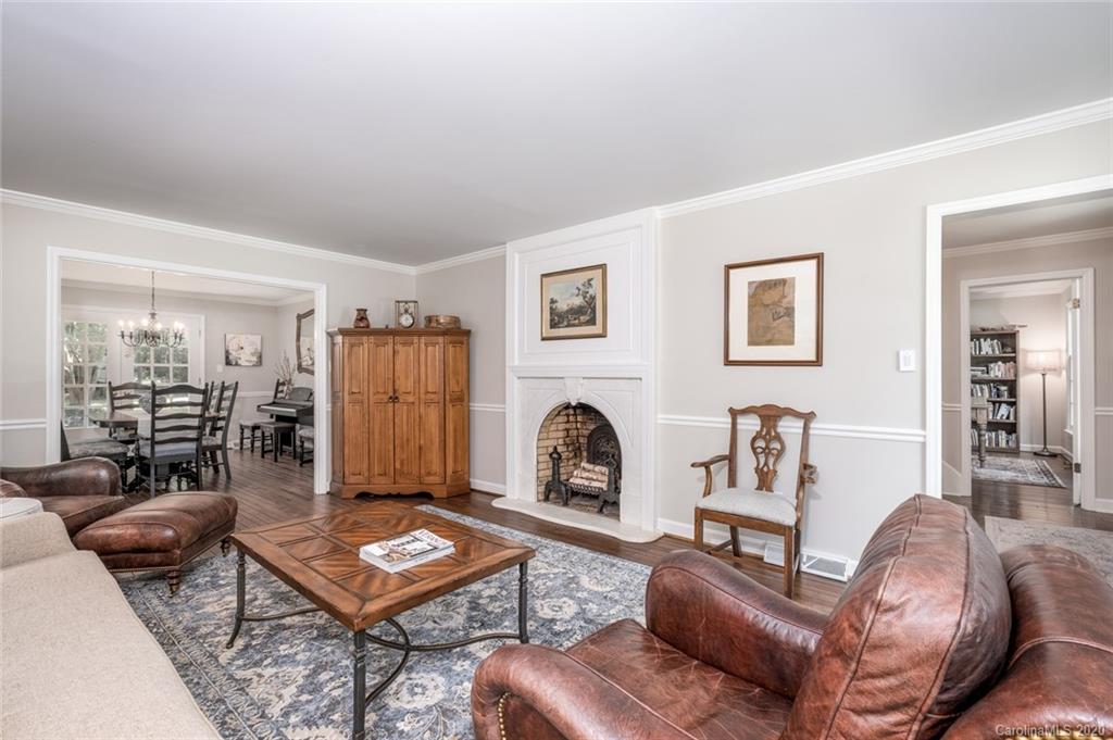 207 Pine Road Davidson, NC 28036 - Photo 3 of 48 Gallery Image 3