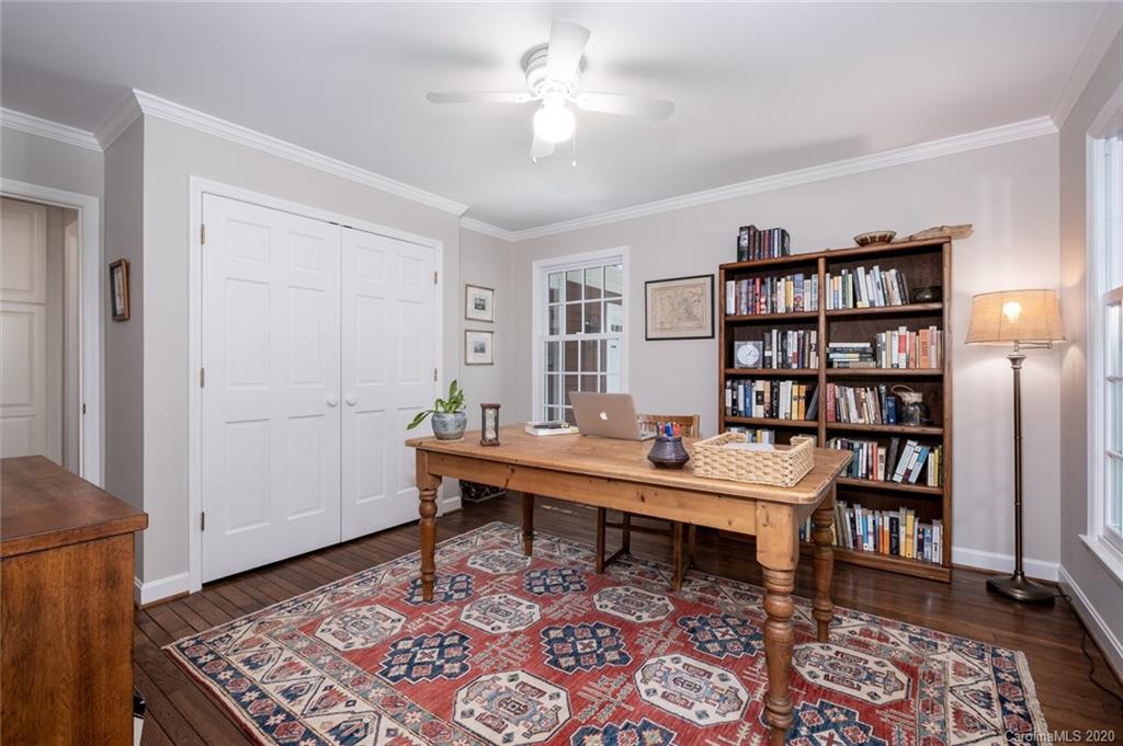 207 Pine Road Davidson, NC 28036 - Photo 9 of 48 Gallery Image 9