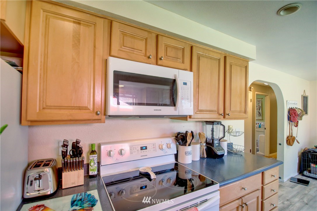 201 Gardner Road Burlington, WA 98233 - Photo 11 of 36 Gallery Image 11