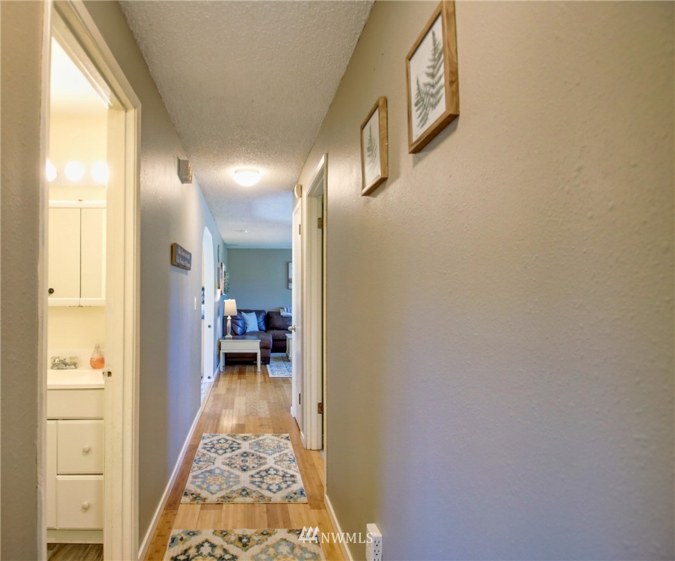 201 Gardner Road Burlington, WA 98233 - Photo 13 of 36 Gallery Image 13