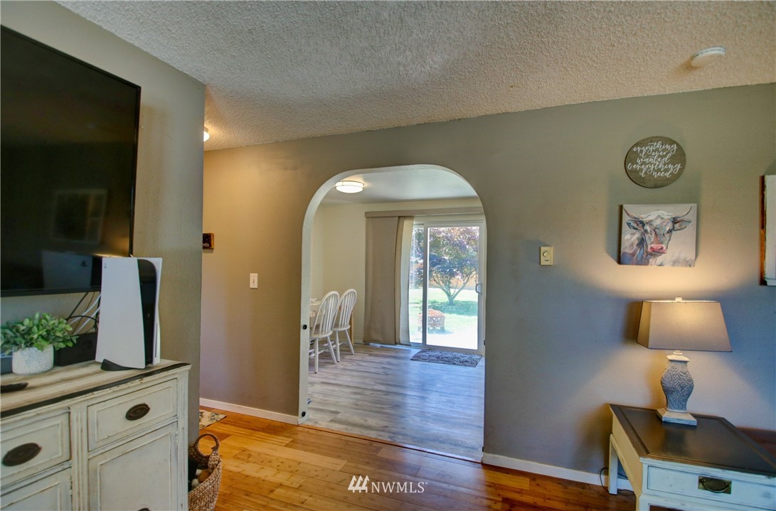 201 Gardner Road Burlington, WA 98233 - Photo 6 of 36 Gallery Image 6