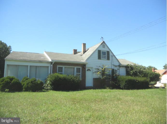 3682 Solomons Island Road Huntingtown, MD 20639 - Photo 1 of 11 Exterior (Front)