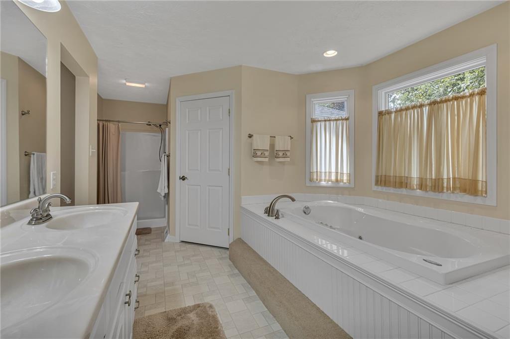 4029 Patterson Road Aliquippa, PA 15001 - Photo 15 of 41 Gallery Image 15