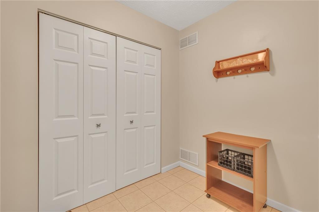 4029 Patterson Road Aliquippa, PA 15001 - Photo 22 of 41 Gallery Image 22