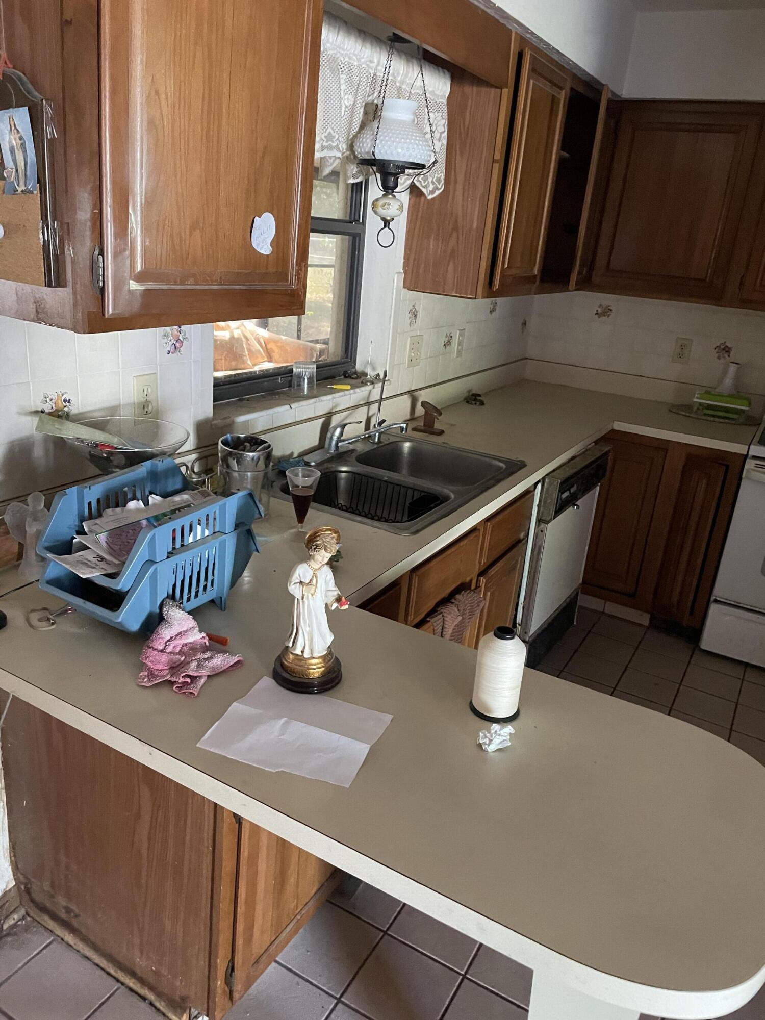 6102 Roland Court Fort Pierce, FL 34951 - Photo 5 of 19 image00005