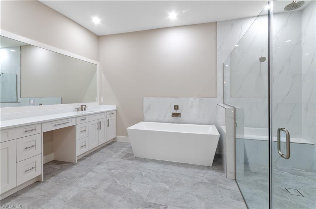 14302 Charthouse Circle Naples, FL 34114 - Photo 24 of 49