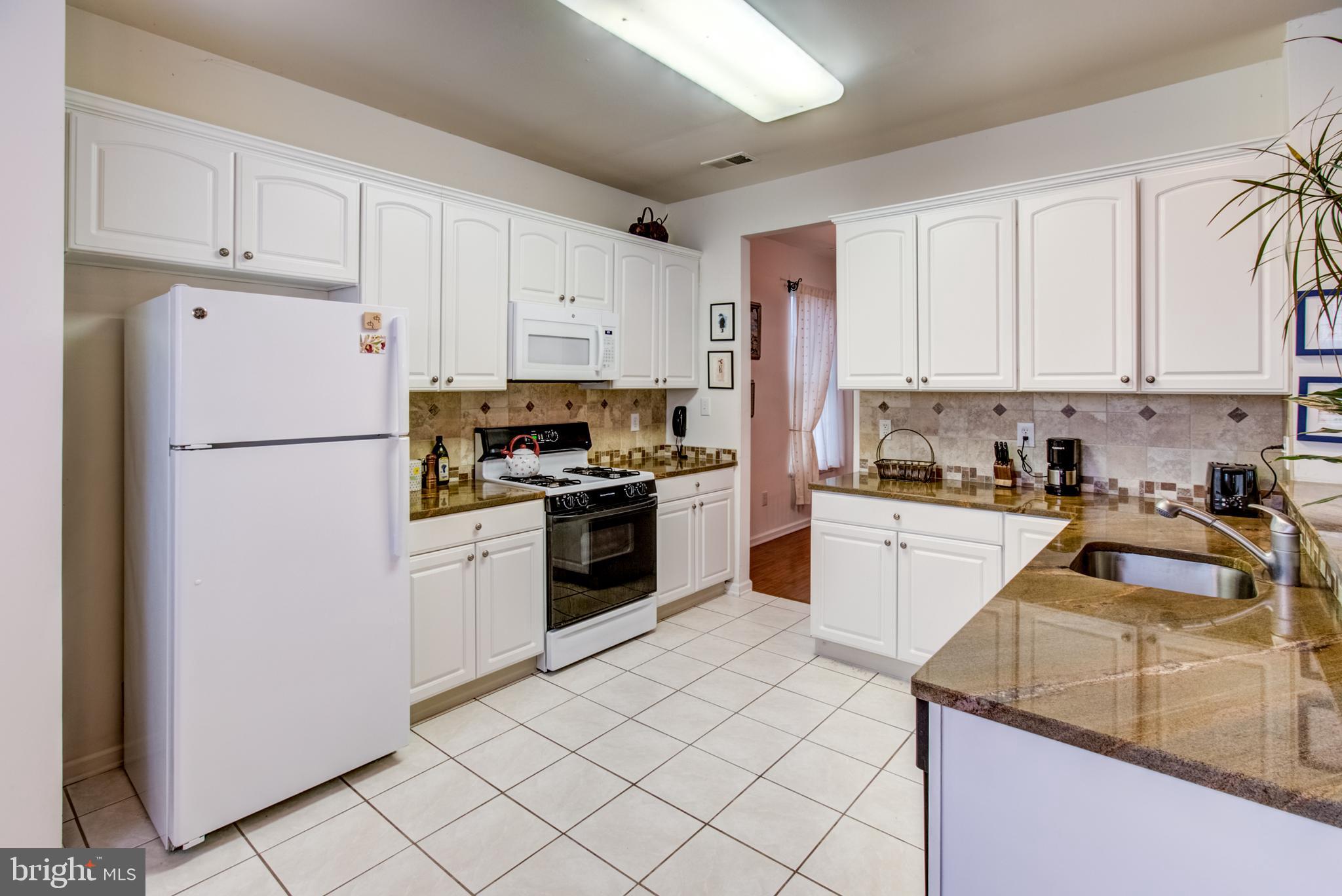 2 Hope Street Pennington, NJ 08534 - Photo 4 of 39 Gallery Image 4