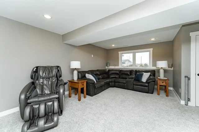 $484,900 | 309 Spring Day Court Northeast, Eyota, MN 55934