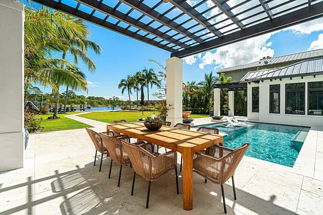 $8,595,000 | 14140 Paradise Point Road, Palm Beach Gardens, FL 33410