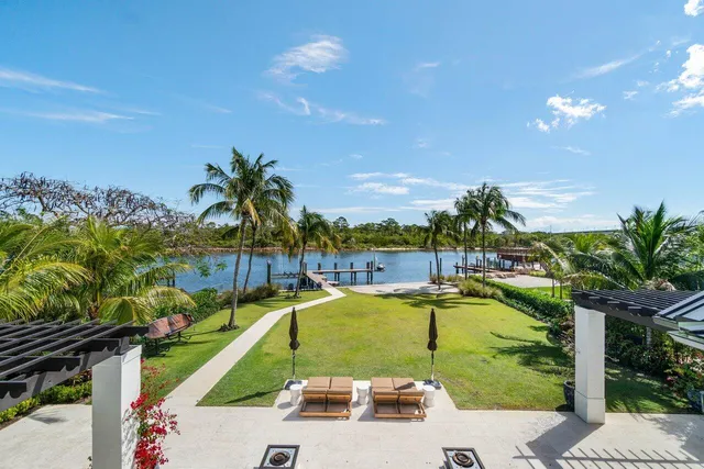 $8,595,000 | 14140 Paradise Point Road, Palm Beach Gardens, FL 33410