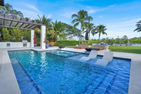 $8,595,000 | 14140 Paradise Point Road, Palm Beach Gardens, FL 33410