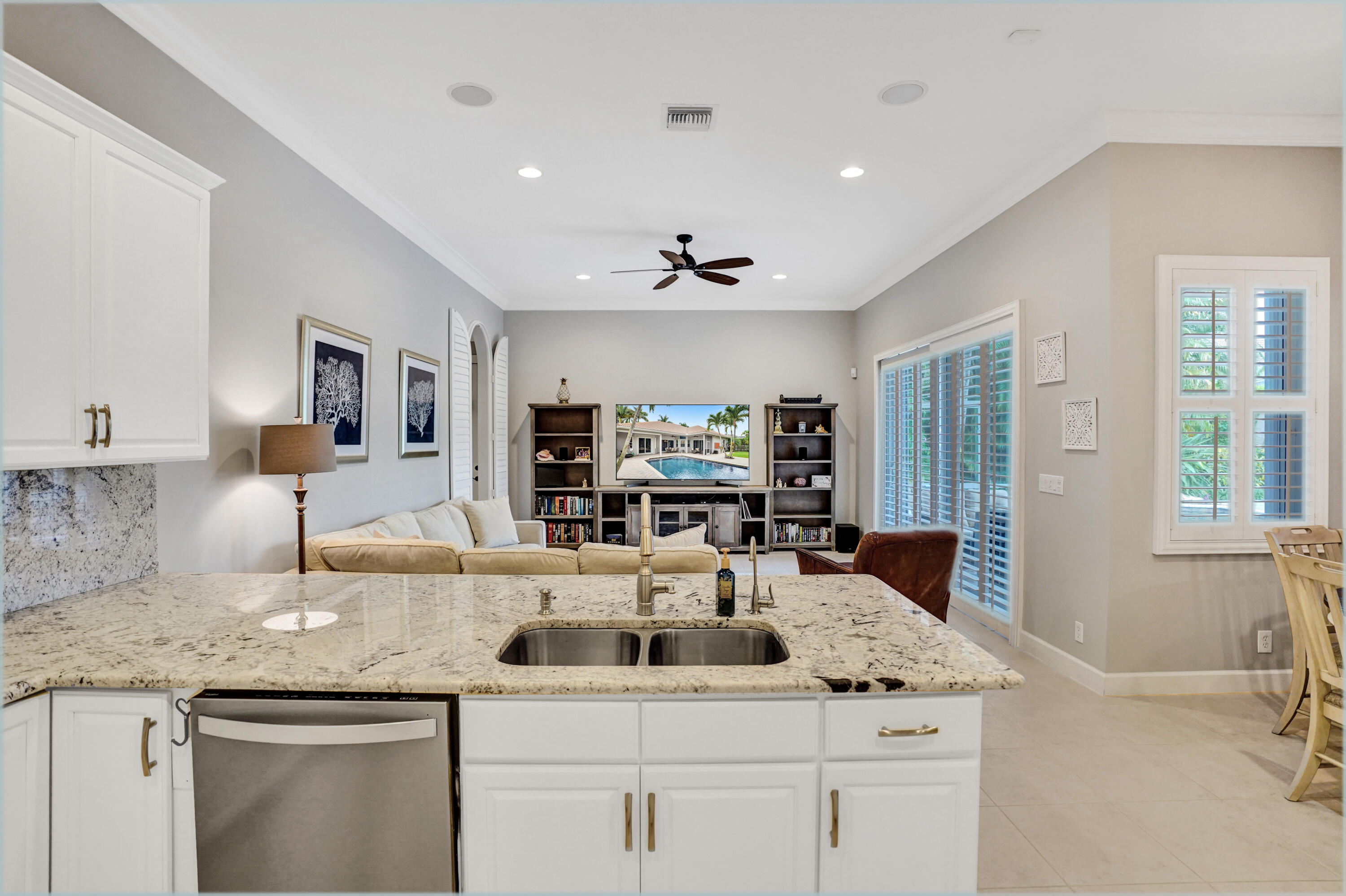 21231 Falls Ridge Way Boca Raton, FL 33428 - Photo 14 of 39 Kitchen