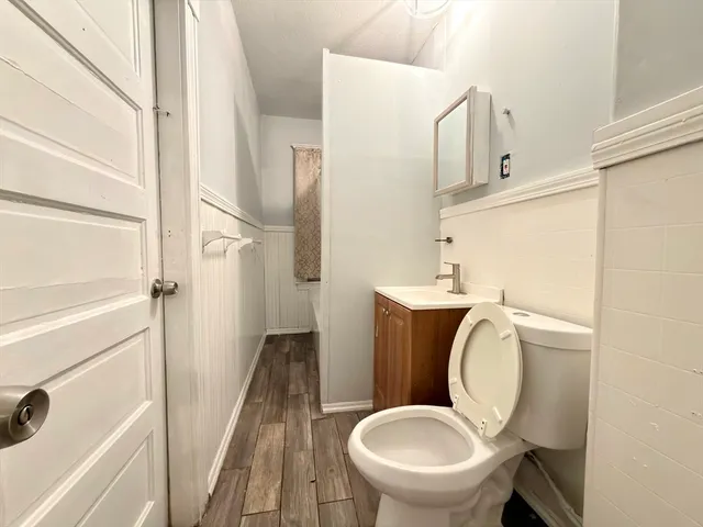 $2,400 | 90 Vernon Street, Unit 3, Worcester, MA 01610