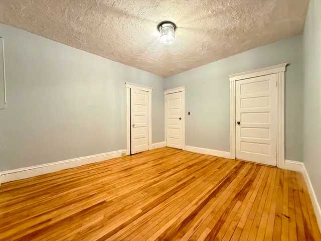 $2,400 | 90 Vernon Street, Unit 3, Worcester, MA 01610