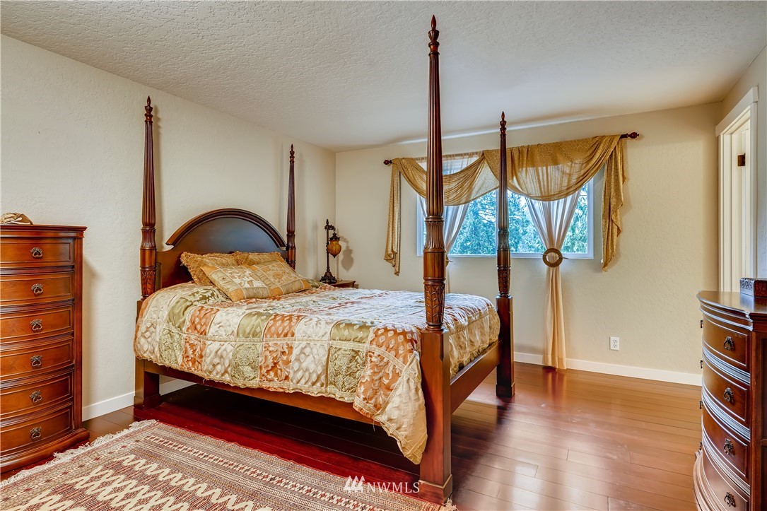 17630 17th Drive Southeast Bothell, WA 98012 - Photo 13 of 27 Gallery Image 13