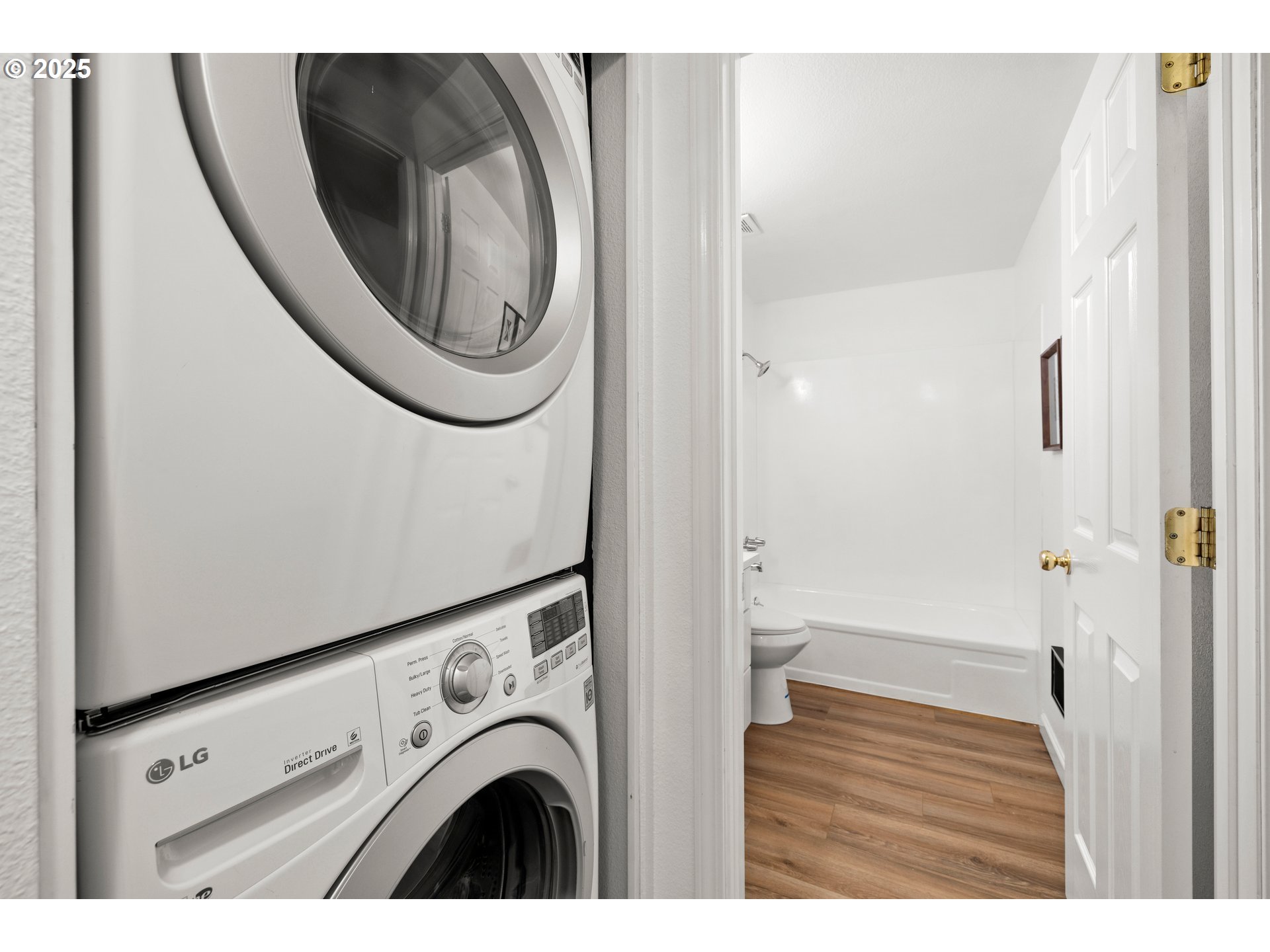 2807 Southwest Spring Garden Street, Unit 2807 Portland, OR 97219 - Photo 19 of 29 Gallery Image 19