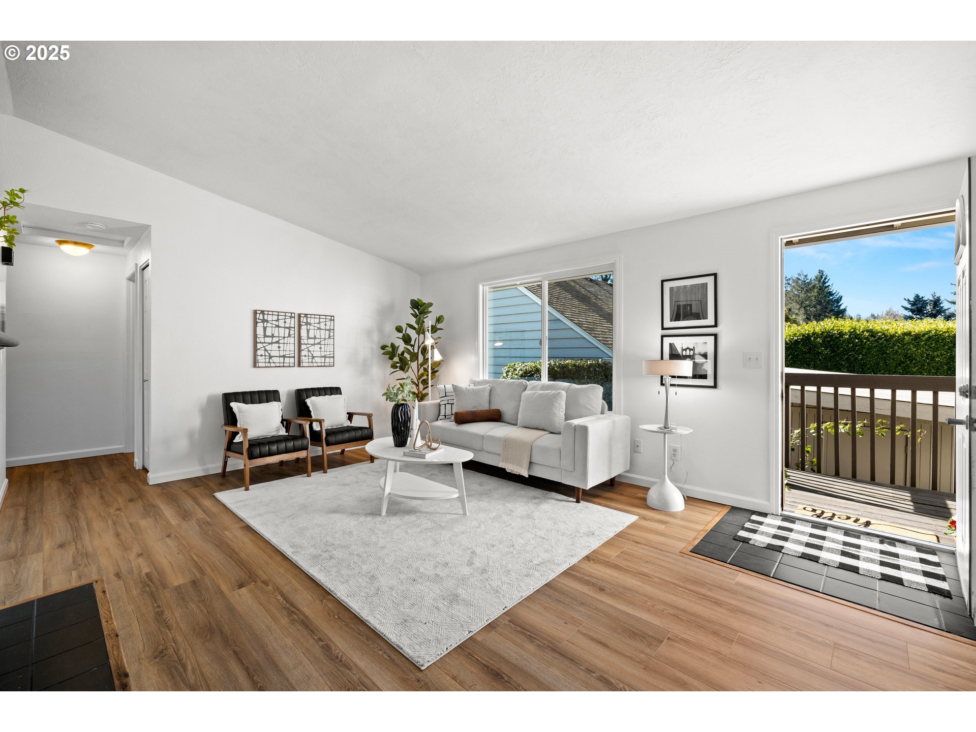 2807 Southwest Spring Garden Street, Unit 2807 Portland, OR 97219 - Photo 4 of 29 Gallery Image 4