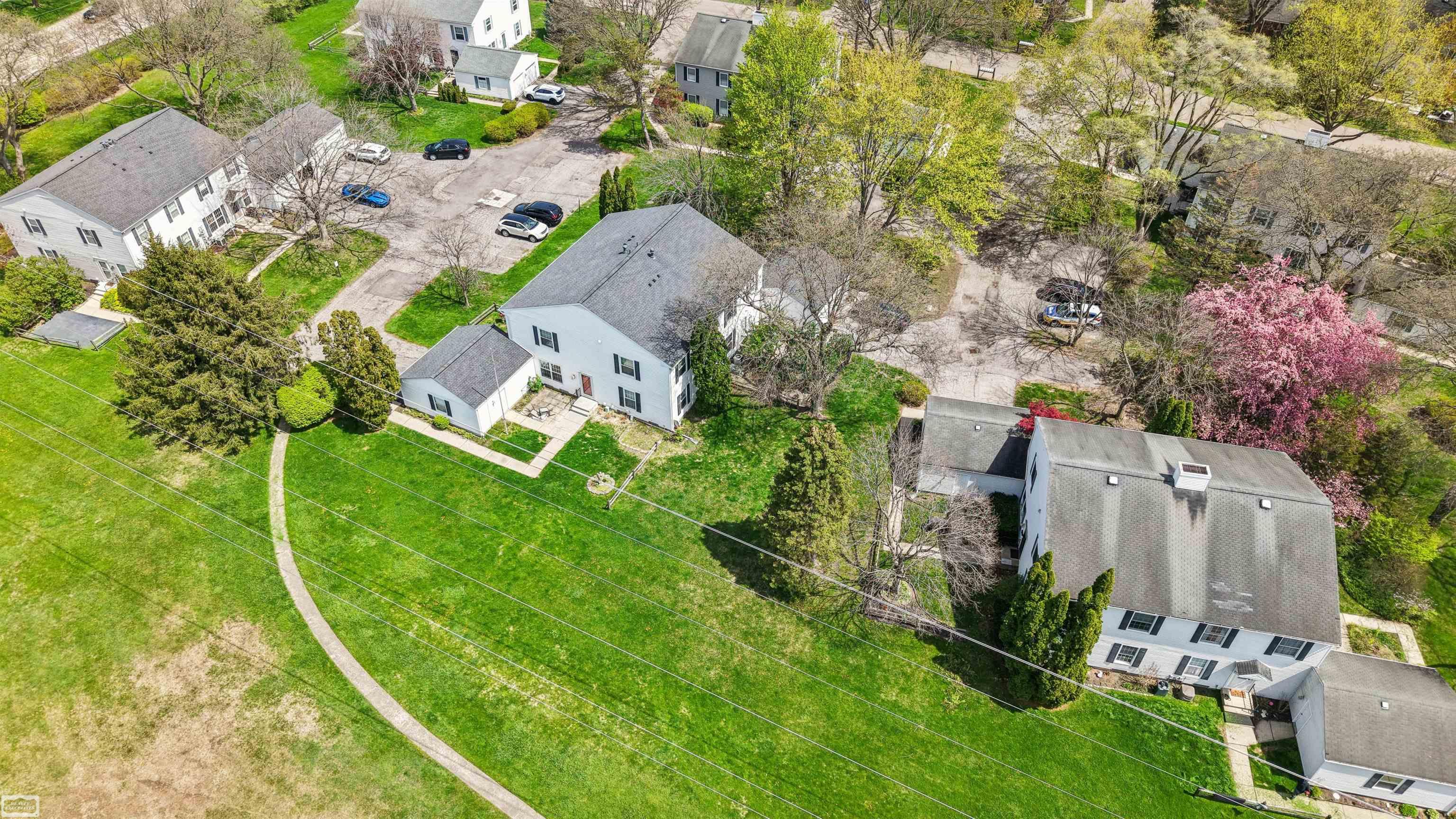 38723 Lighthouse Point Clinton Township, MI 48038 - Photo 3 of 35