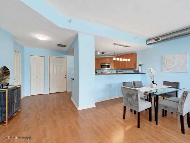 $280,000 | 1228 Emerson Street, Unit 207, Evanston, IL 60201