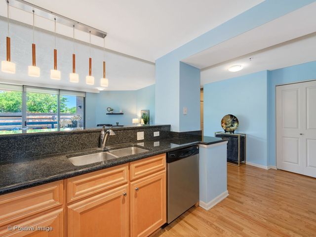 $280,000 | 1228 Emerson Street, Unit 207, Evanston, IL 60201