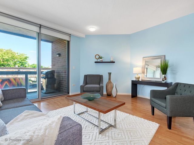 $280,000 | 1228 Emerson Street, Unit 207, Evanston, IL 60201