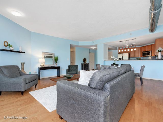 $280,000 | 1228 Emerson Street, Unit 207, Evanston, IL 60201