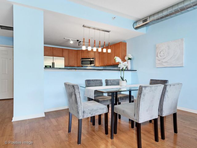 $280,000 | 1228 Emerson Street, Unit 207, Evanston, IL 60201