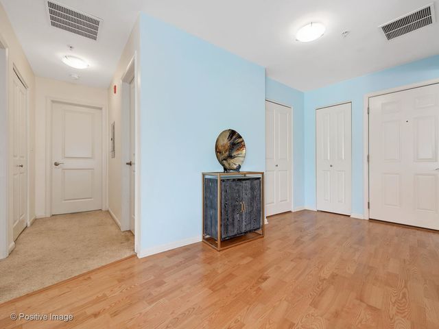 $280,000 | 1228 Emerson Street, Unit 207, Evanston, IL 60201