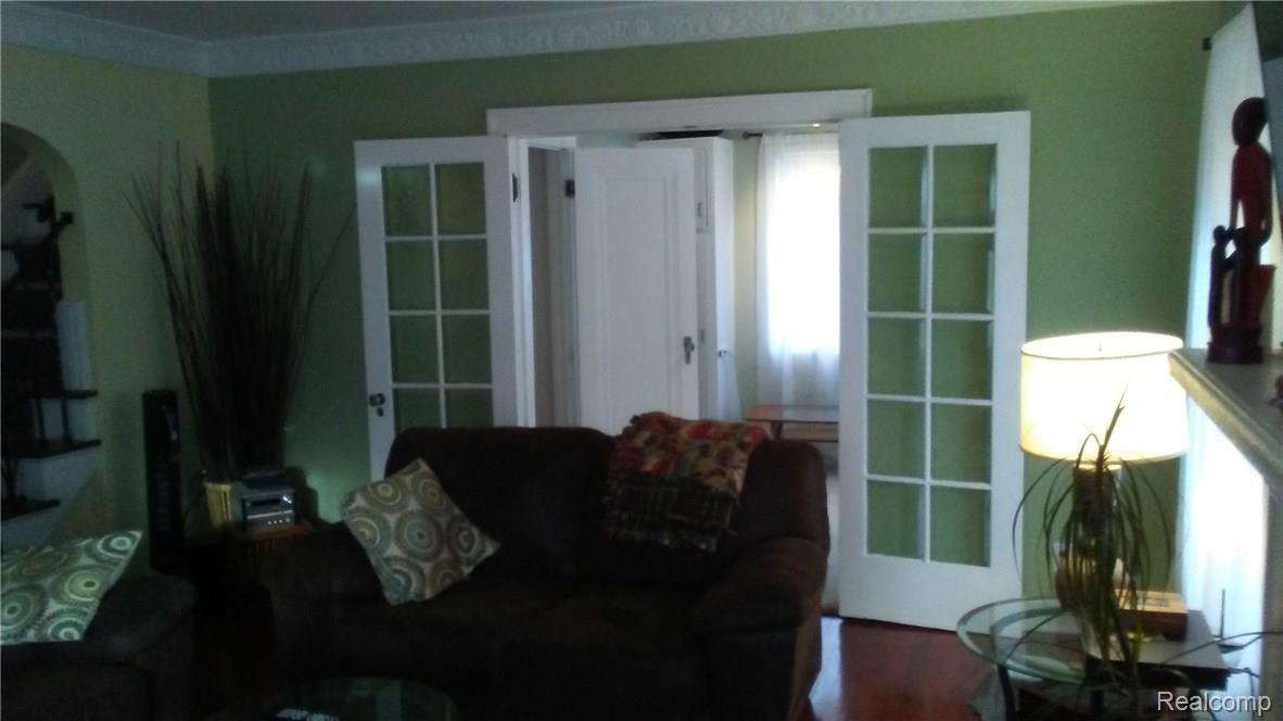 15042 Stahelin Road Detroit, MI 48223 - Photo 5 of 40 20170223_165624.jpg