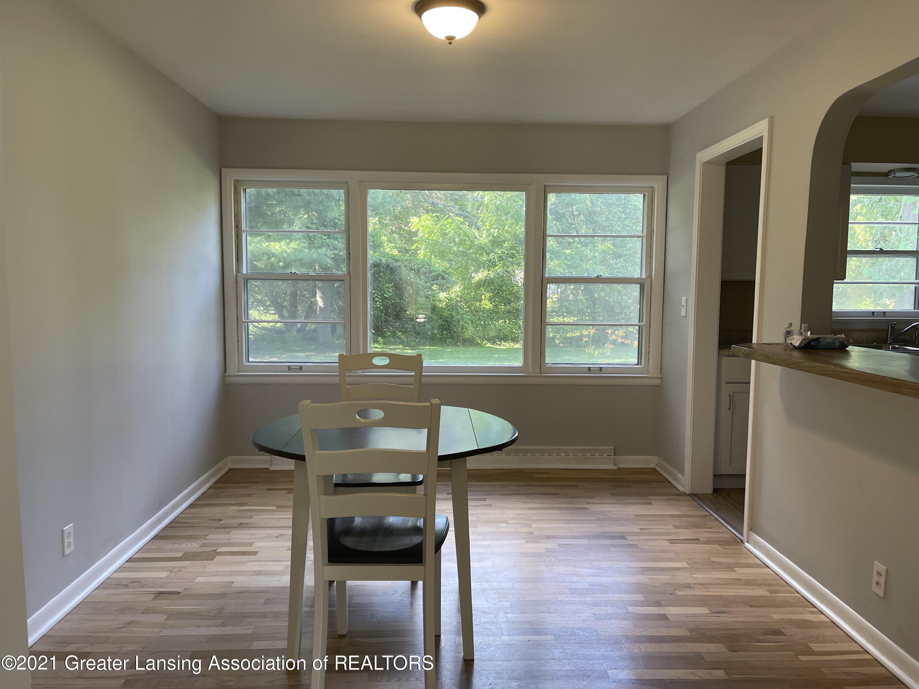 1253 East State Road Lansing, MI 48906 - Photo 5 of 32 IMG_6907