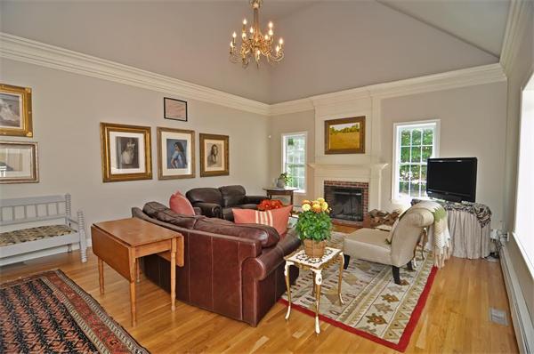 25 Vincent Road Mendon, MA 01756 - Photo 10 of 30 Gallery Image 10