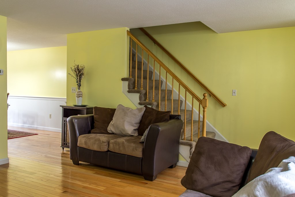 11 Braemar Road Windham, NH 03087 - Photo 6 of 27