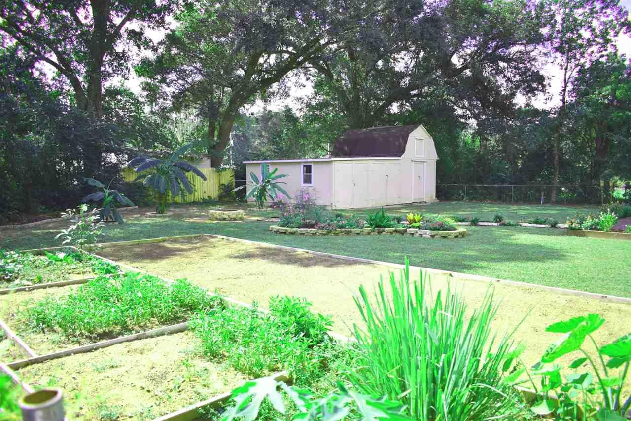 115 Craft Street Pensacola, FL 32534 - Photo 12 of 24 Garden area with rich topsoil added