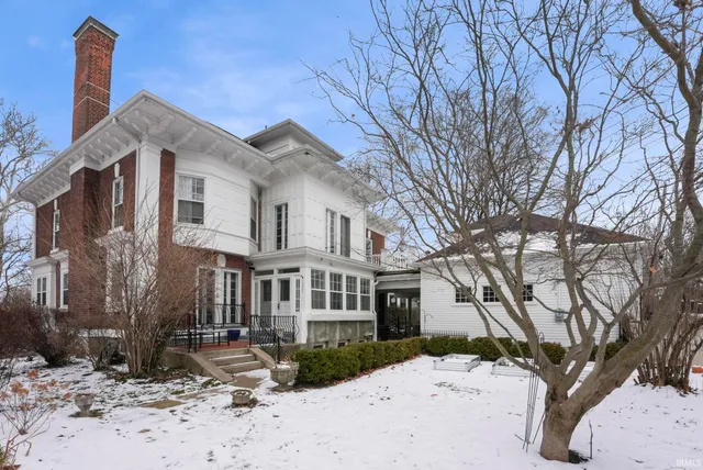 $889,900 | 1337 West Wayne Street, Fort Wayne, IN 46802