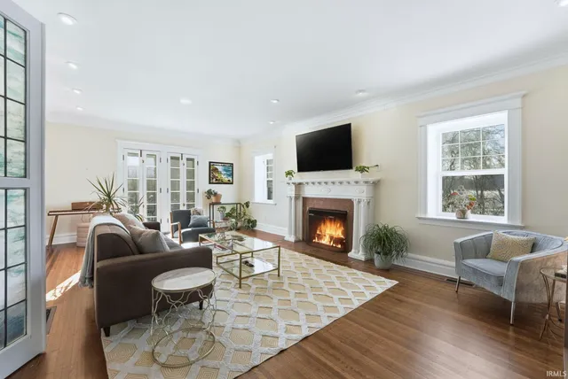 $889,900 | 1337 West Wayne Street, Fort Wayne, IN 46802