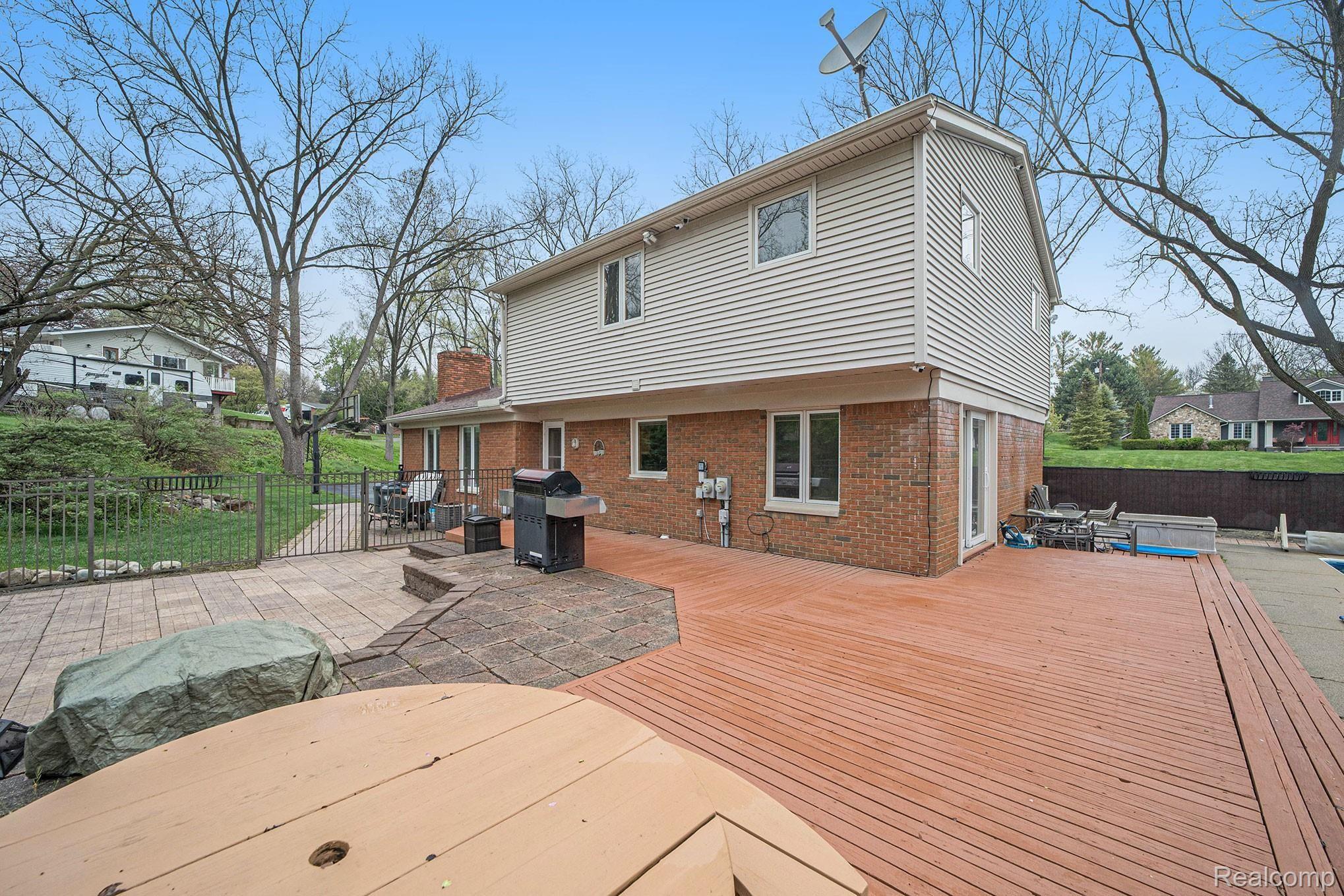 751 Edgewood Drive Rochester, MI 48306 - Photo 45 of 54 017A9901.jpg