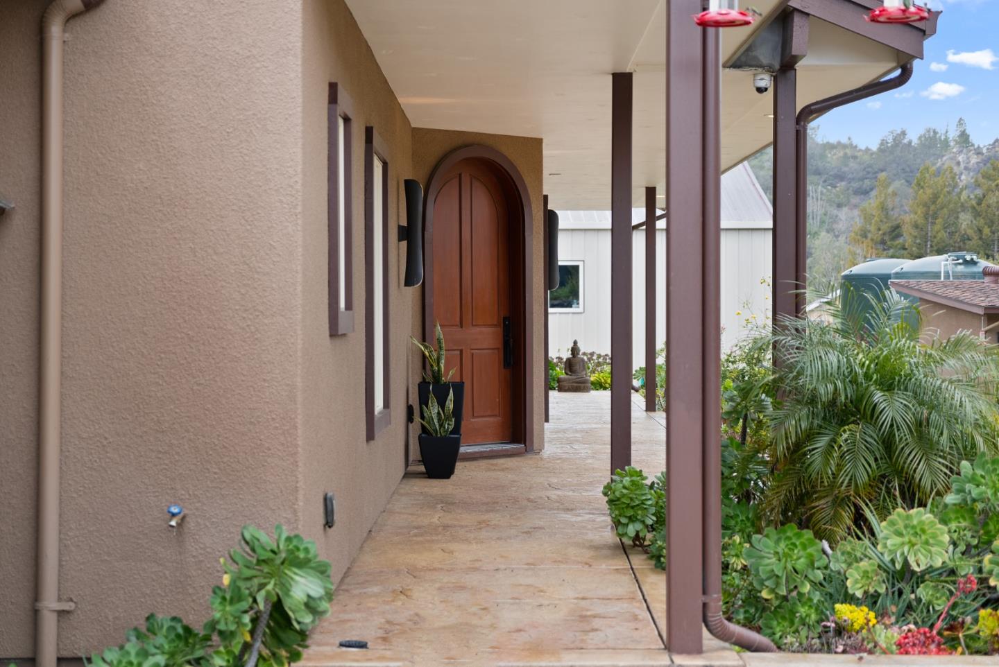 1061 Summit Road Watsonville, CA 95076 - Photo 20 of 84 a view of a interior of the house