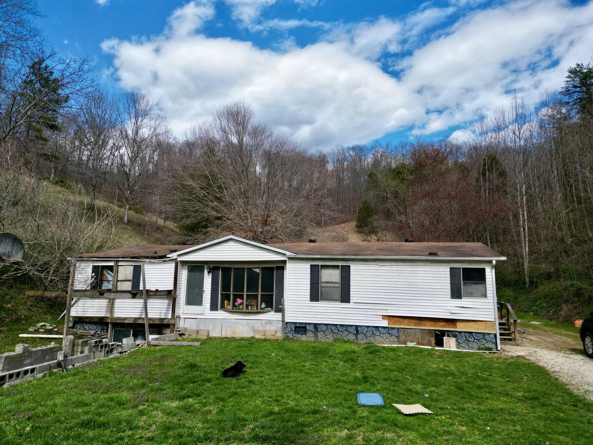207 Gilliam Road Jackson, KY 41339 - Photo 25 of 28 dji_fly_20250326_153836_708_174301915650