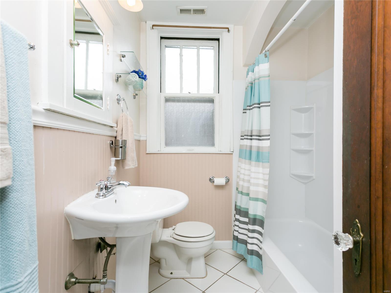 3174 Watson Road St. Louis, MO 63139 - Photo 19 of 29
