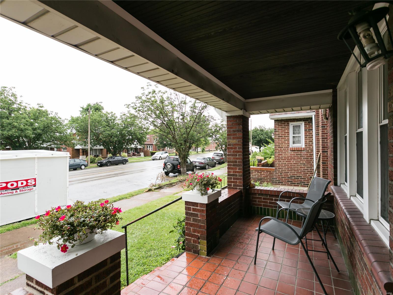 3174 Watson Road St. Louis, MO 63139 - Photo 3 of 29
