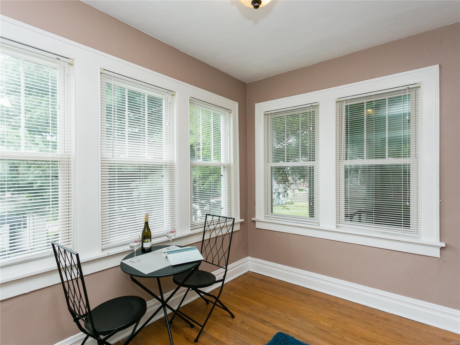 3174 Watson Road St. Louis, MO 63139 - Photo 10 of 29