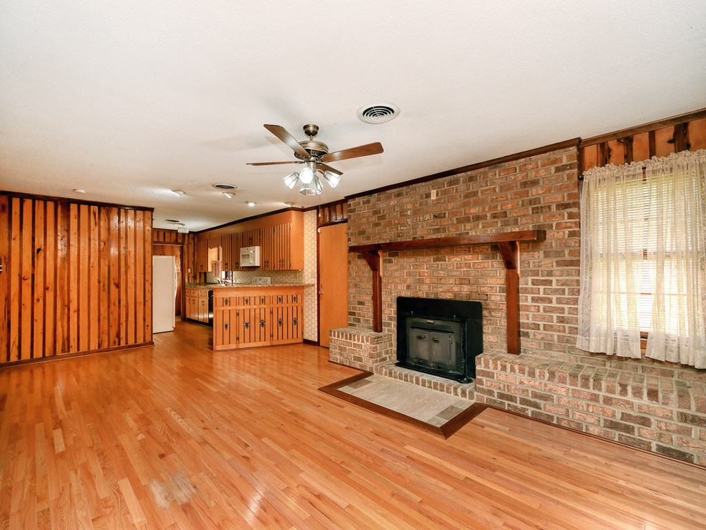 208 Old Wingert Road Greenwood, SC 29649 - Photo 12 of 48 Gallery Image 12