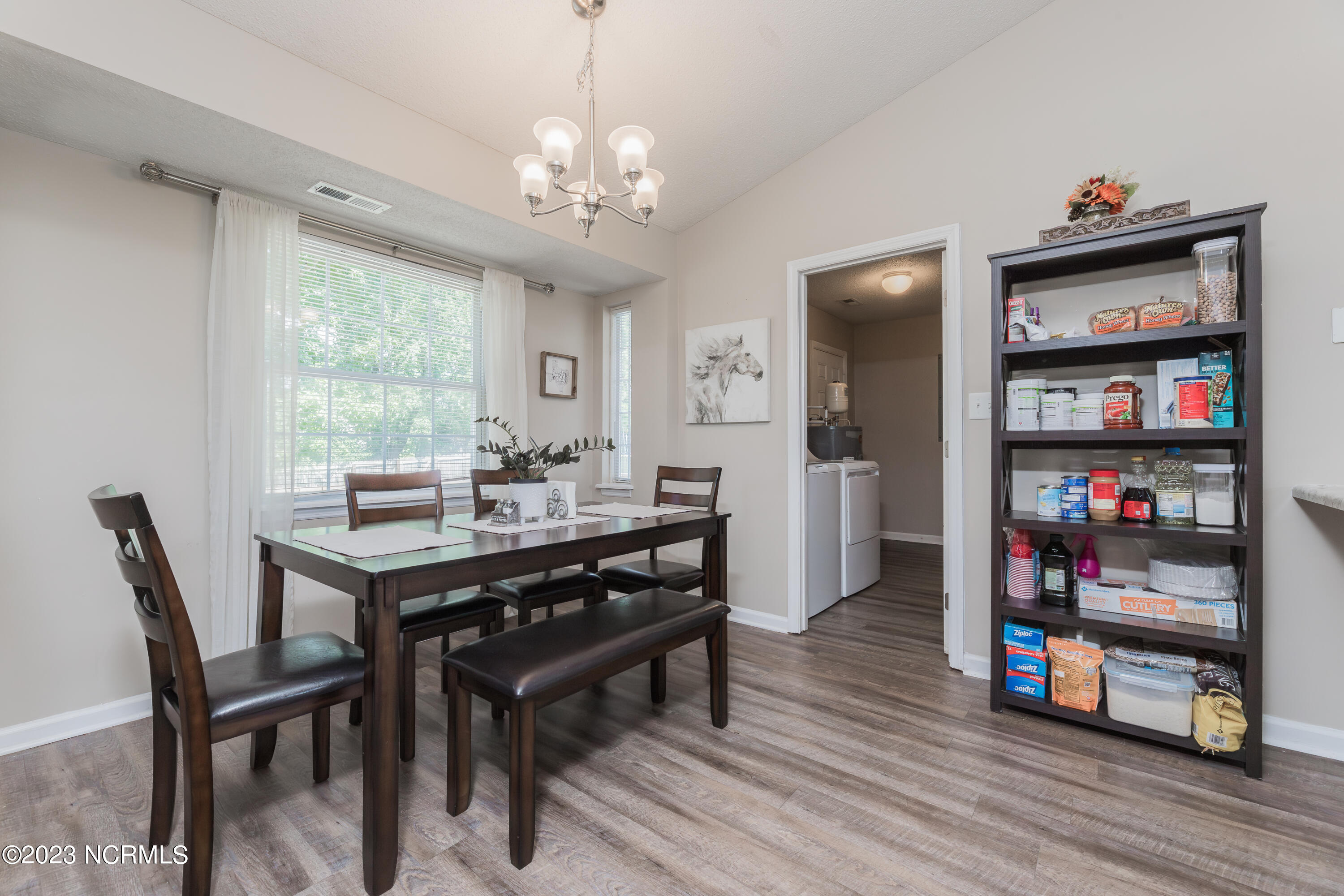 363 Running Road Jacksonville, NC 28546 - Photo 17 of 43 17DINING